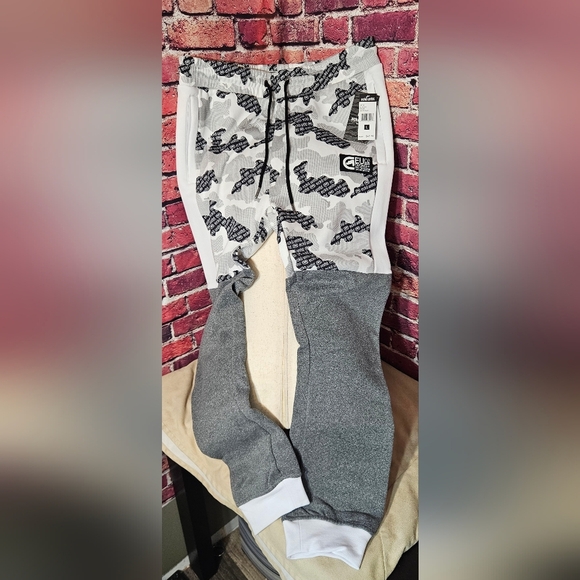 Ecko Unlimited Gray and White Camouflage Joggers Mens Size Large - Picture 1 of 10